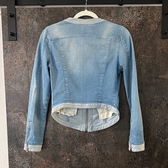 GUESS Quilted Light Blue Jean Jacket size S - Picture 2 of 3